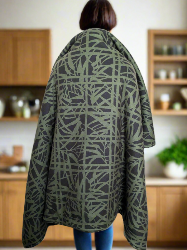 Bamboo Grid Green/Black Plush Velvet Throw Blanket