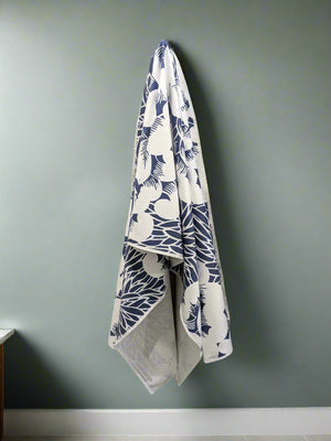 Spiral Towel - Dark Blue/White