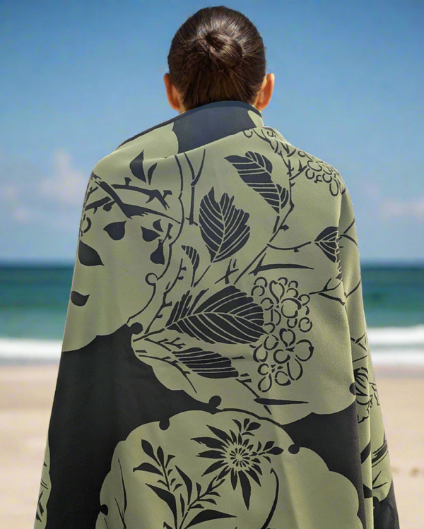 Vista Towel - Green/Black